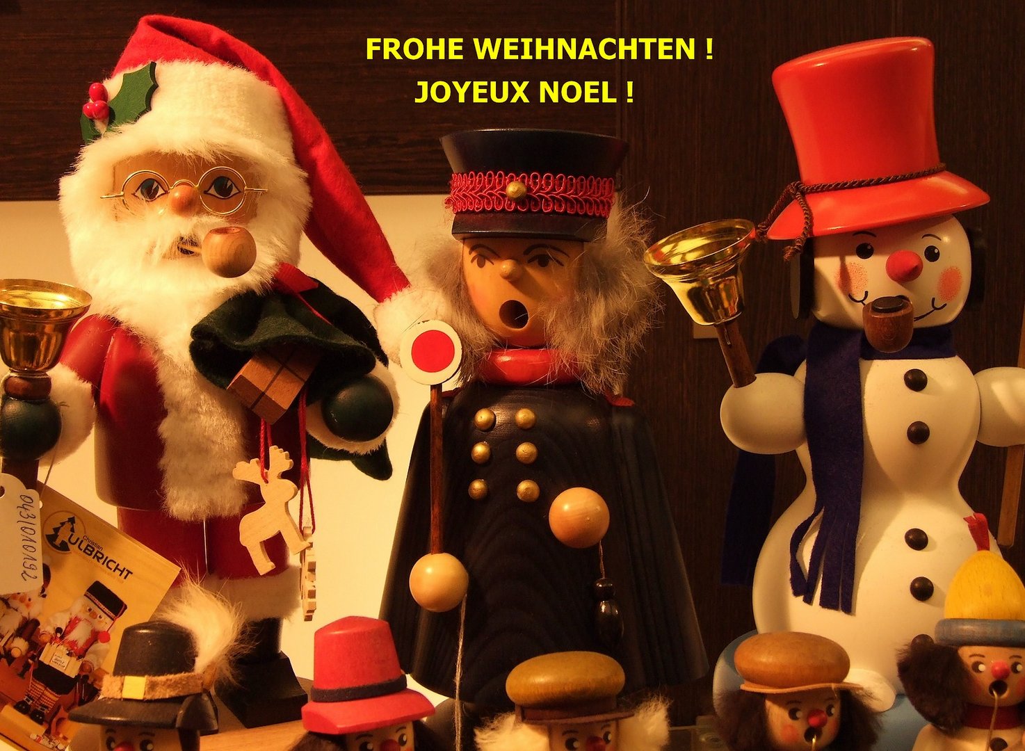 FROHE WEIHNACHTEN !