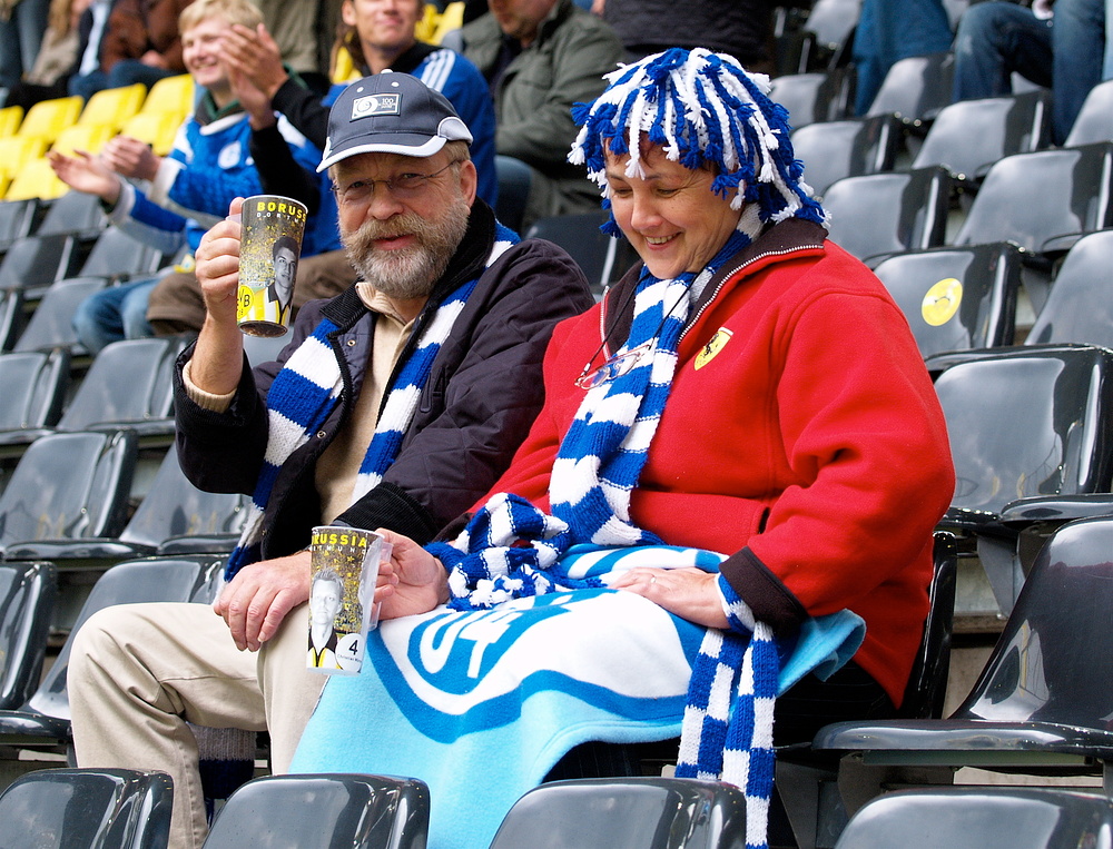 Frohe Weihnachten auch an S04.