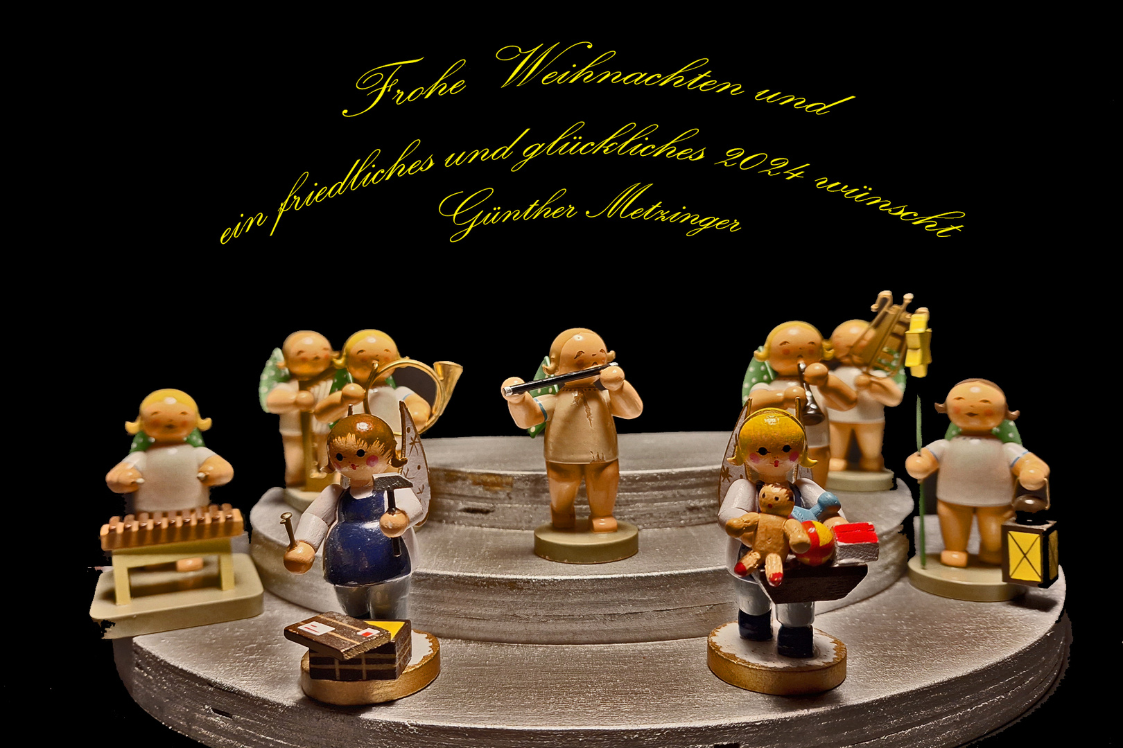 "Frohe Weihnachten und . . .