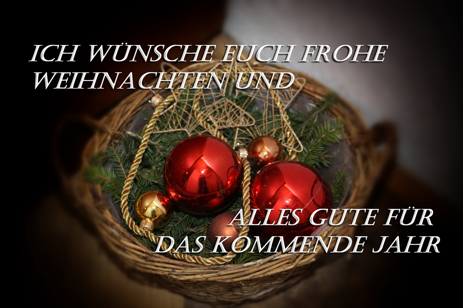 FROHE WEIHNACHTEN UND EINEN GUTEN RUTSCH INS NEUE JAHR