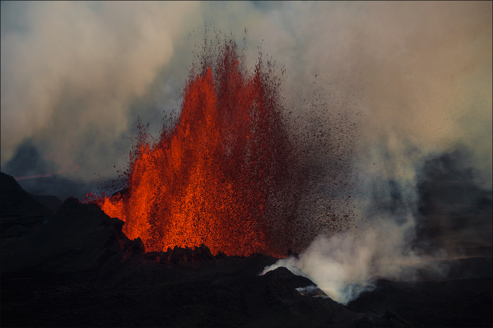 [ _from deep inside // Holuhraun ]