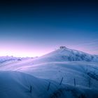 ^ Fronalpstock: Hütte und Mond am Morgen ~