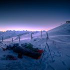 ^ Fronalpstock: Schlafplatz im Schnee ~