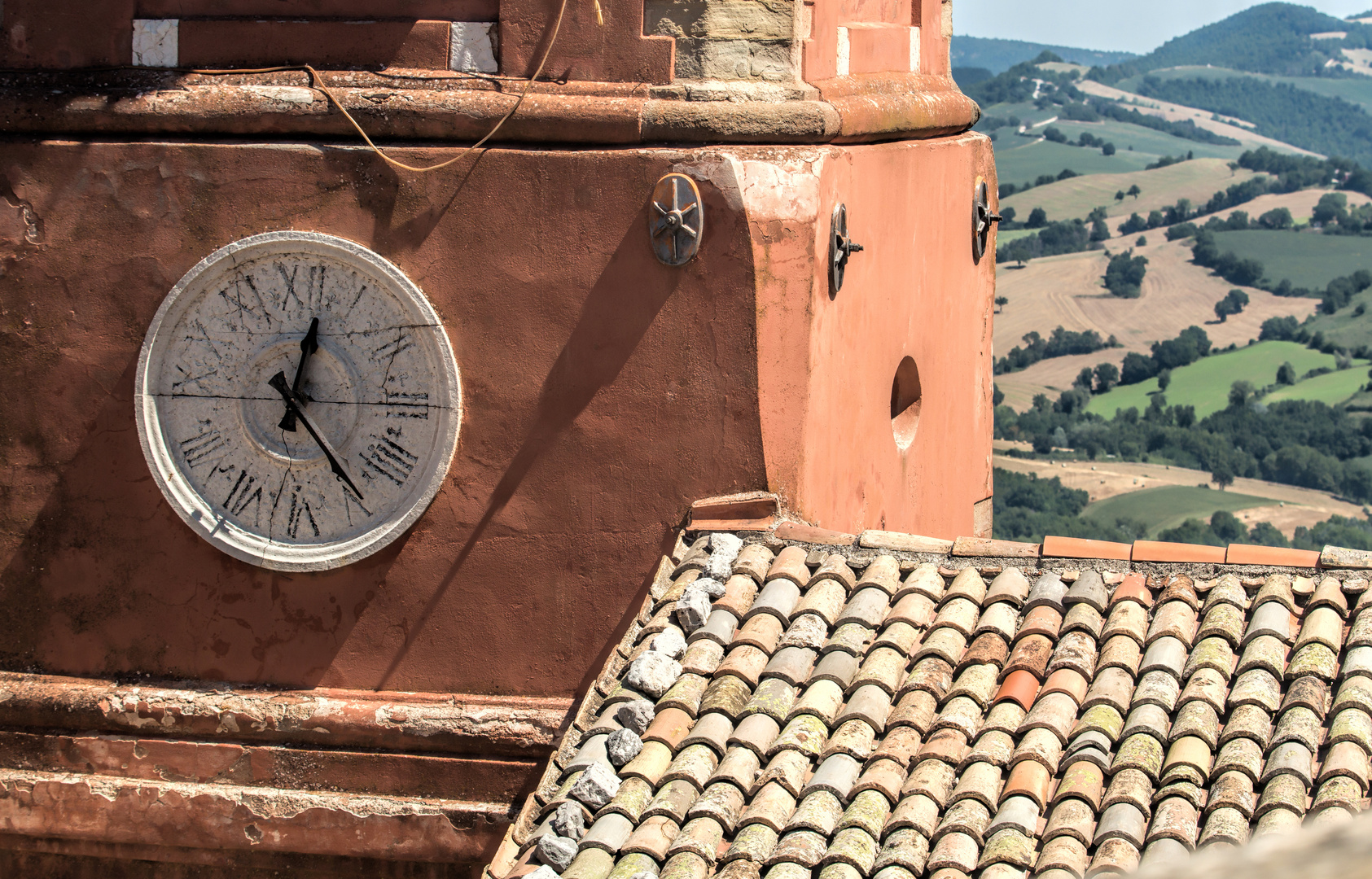 Frontone Teilansicht vom Campanile