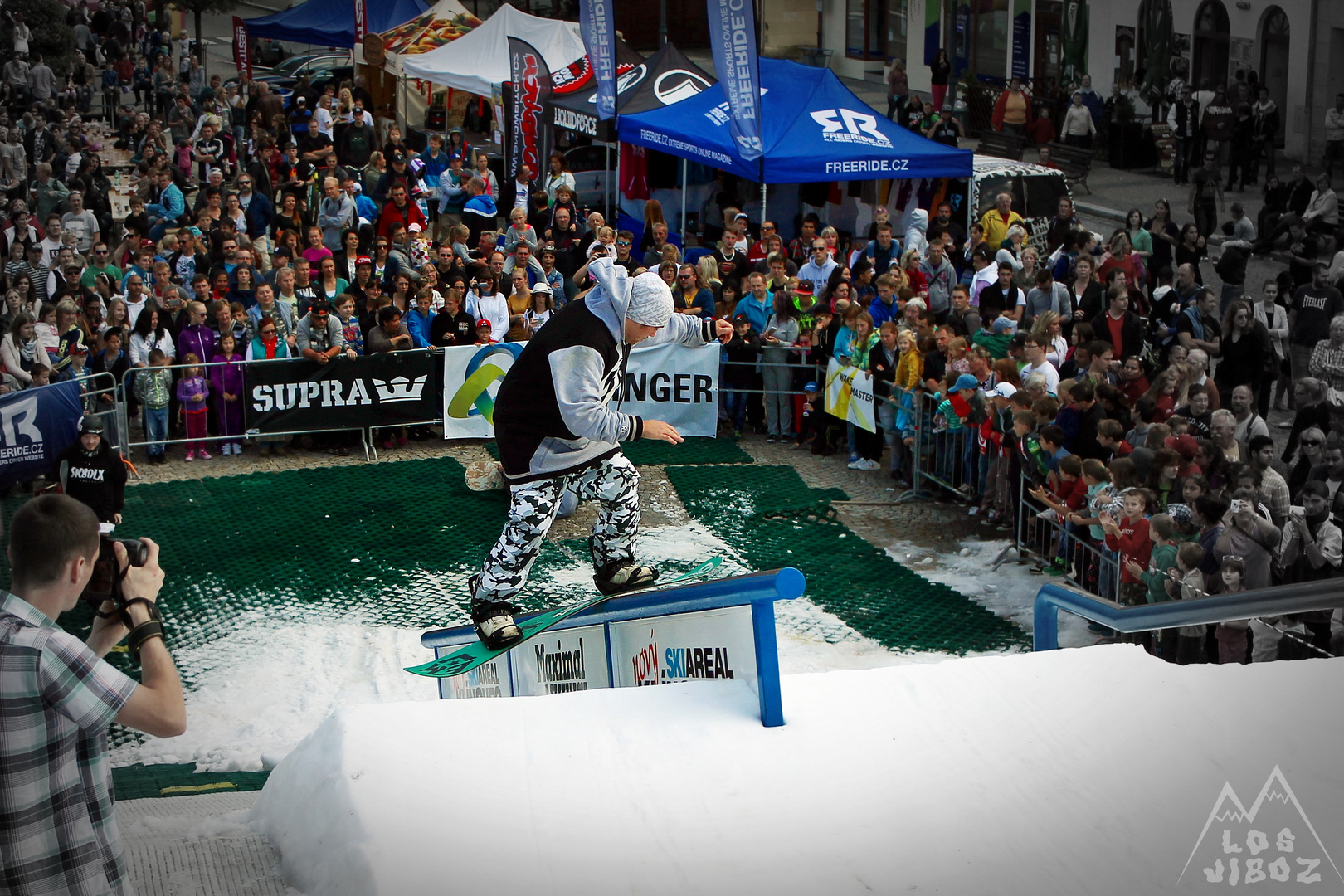 frontside Boardslide @ chomutov