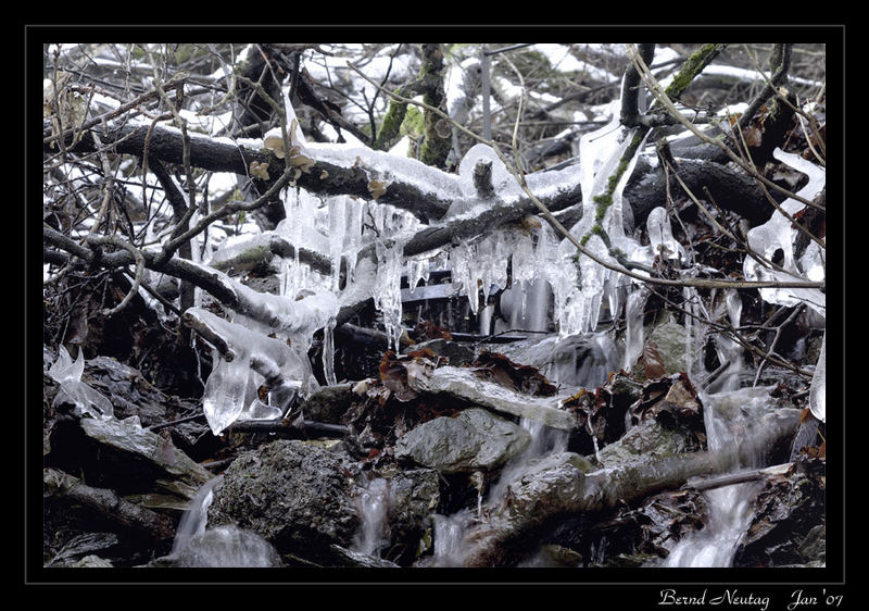 Frost im Fluß