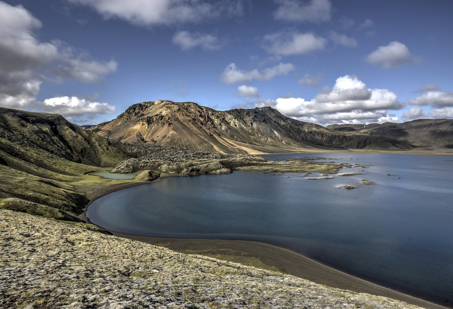 * Frostastaðavatn Landmannalaugar * - reload