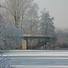 frostige Brücke