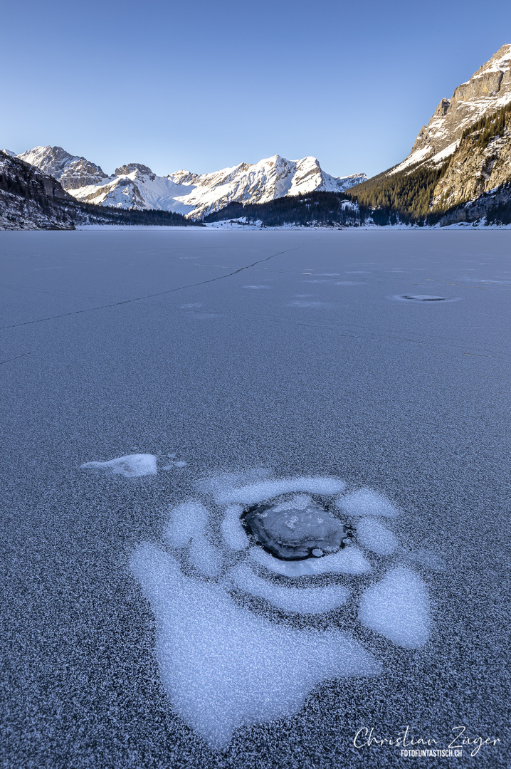 Frostige Seelandschaft