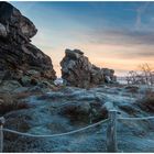 Frostige Teufelsmauer bei Sonnenaufgang