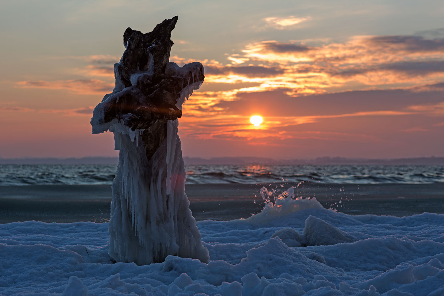 Frostiger Morgen am Ostseestrand