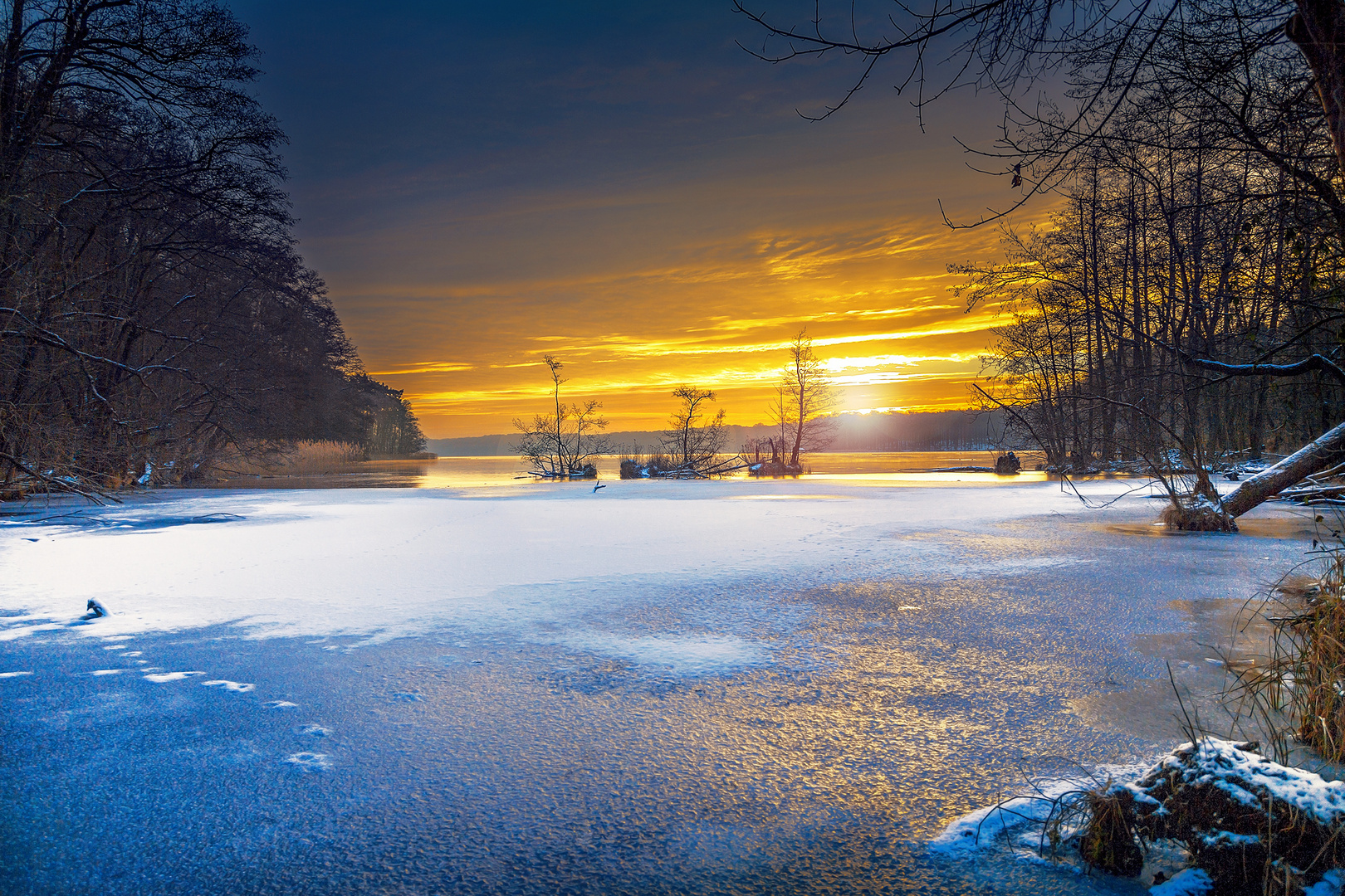 Frostiger Sonnenaufgang 2