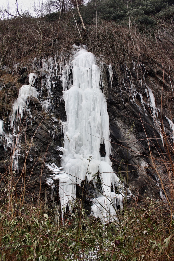 Frostiges Wasser