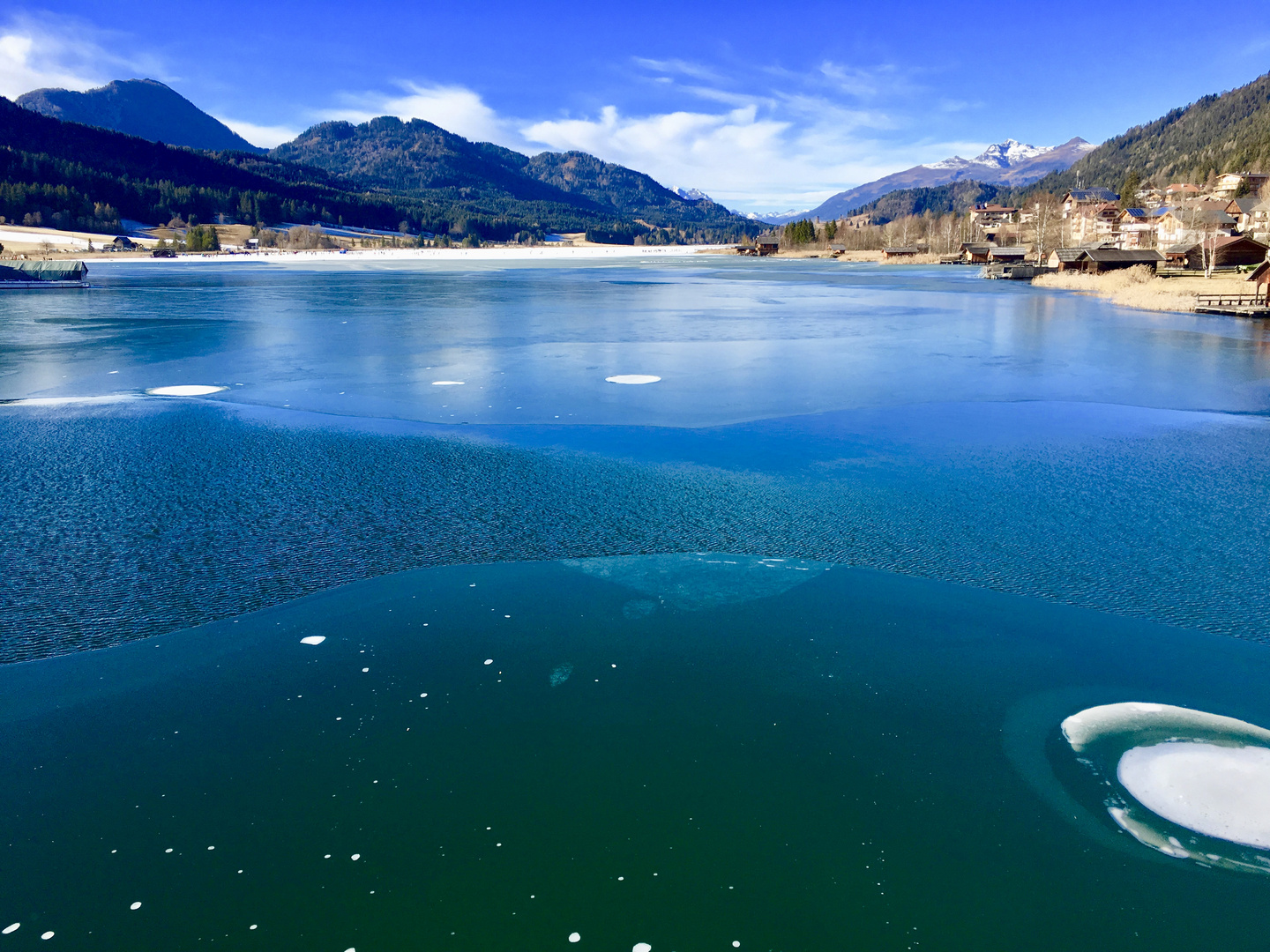 Frozen Sea an air inside