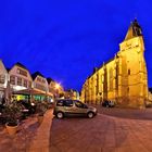 Fruchtmarkt zur blauen Stunde