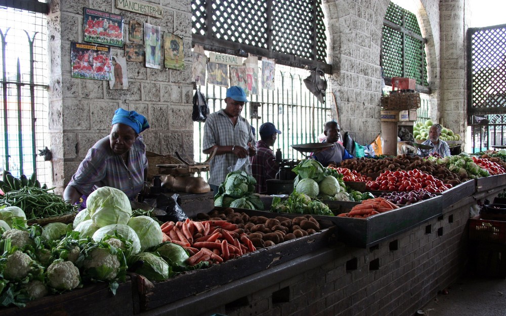 Früchte Afrikas.. Markthalle in Mombasa