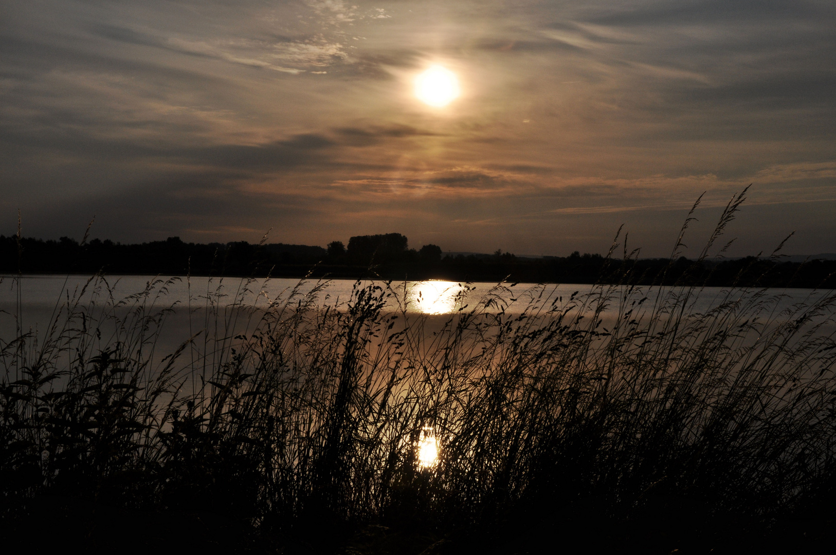 Früh am See