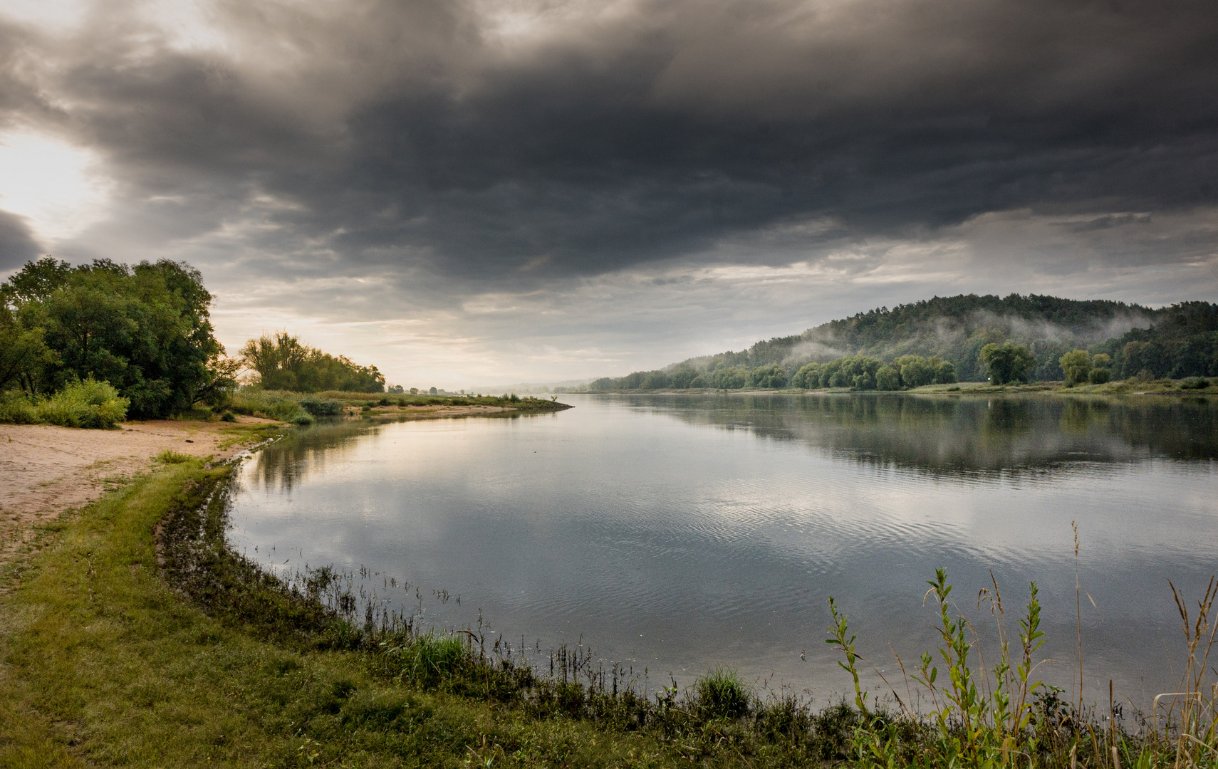 Früh an der Elbe