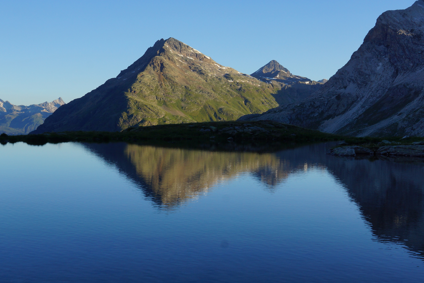 Früh an der Lagalb ... ( 1/2 )