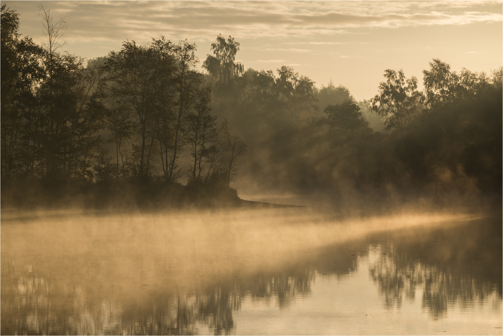 Früh morgens am Ellisee