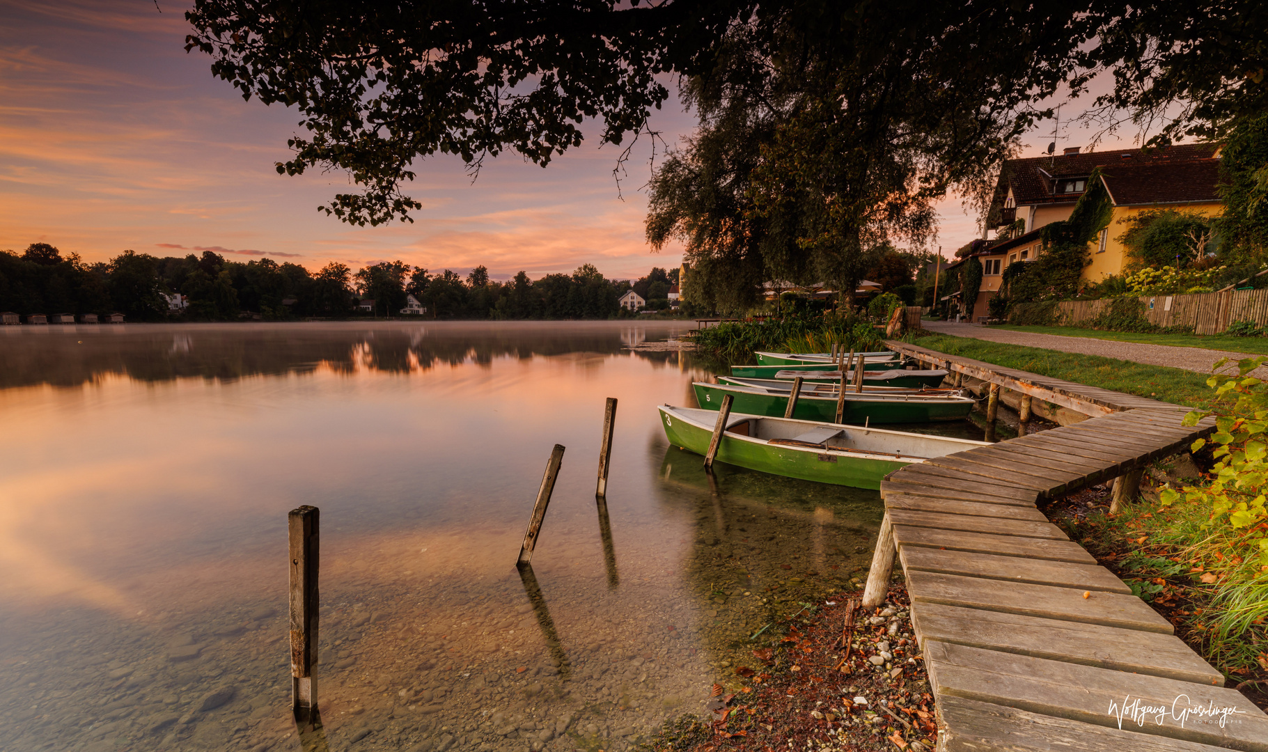 Früh morgens am See