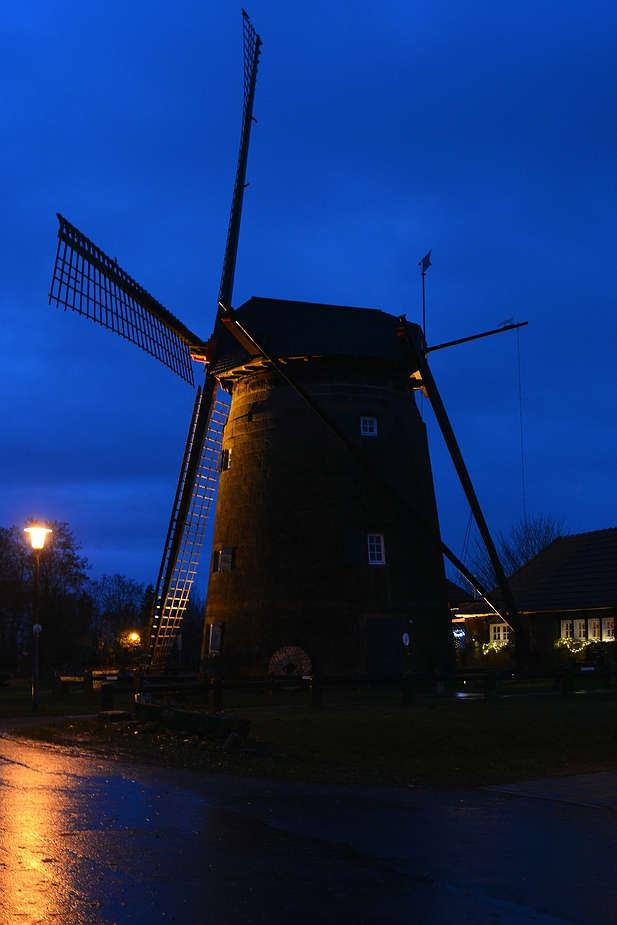 Früh morgens an der Mühle