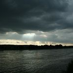 frühabends am Rhein...