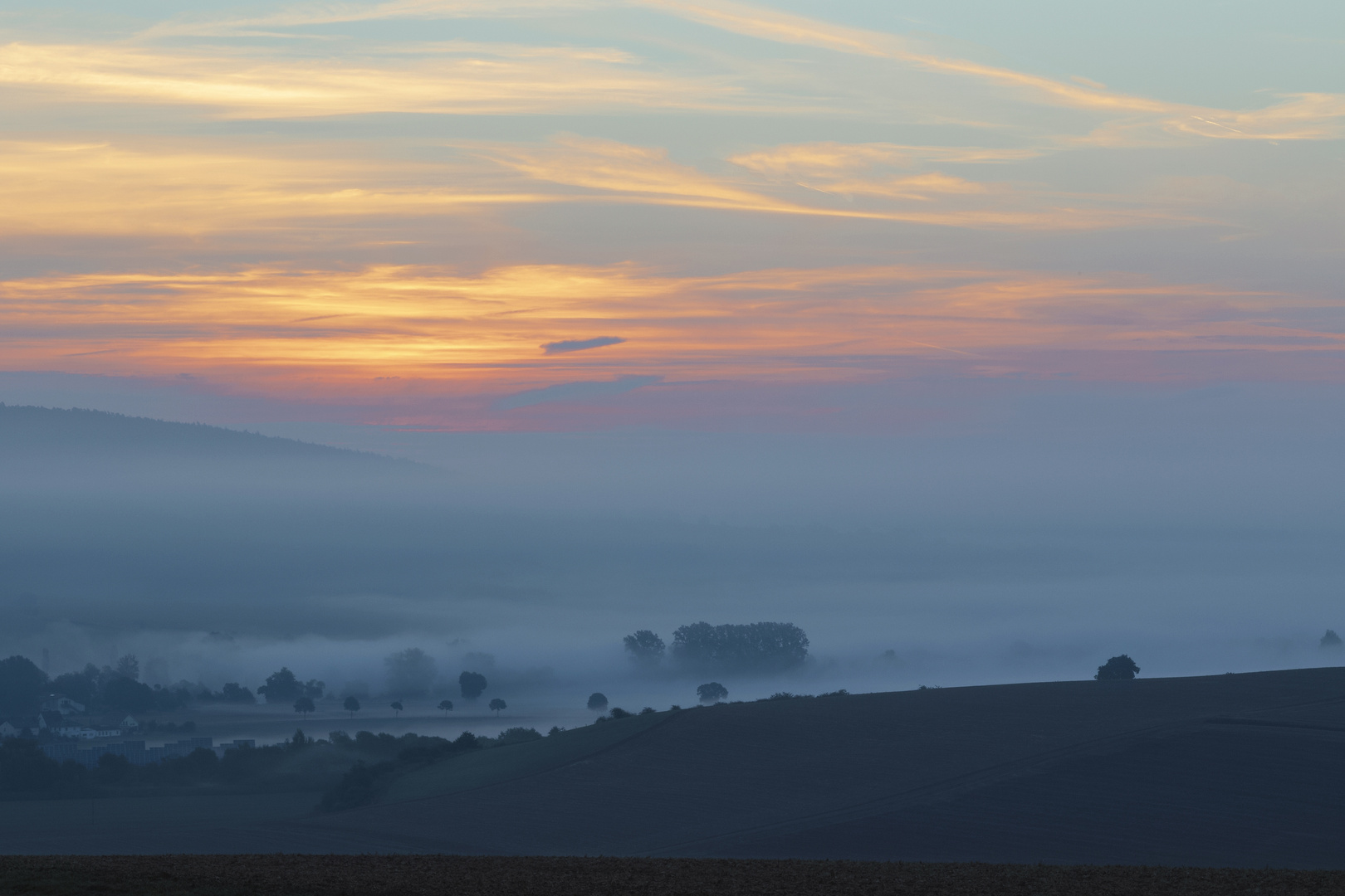 Früher Herbstnebel