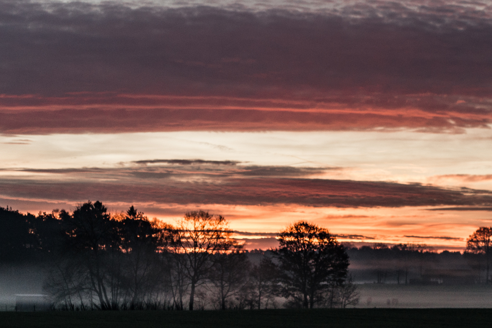 früher Sonnenaufgang 