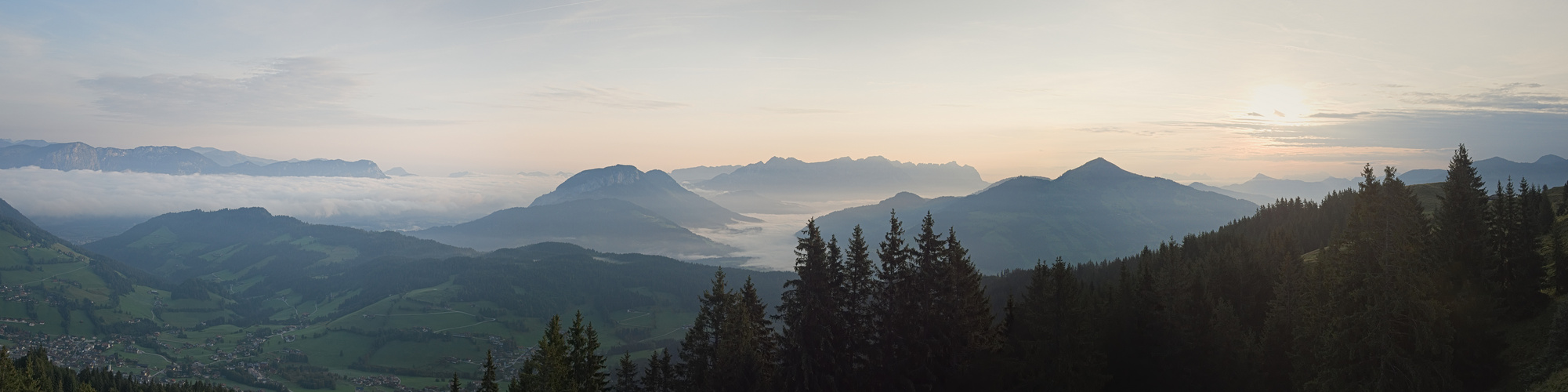 frühes Morgenlicht