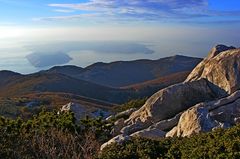 Frühherbst in Kroatien, Blick vom Velebit in die Bucht von Baska