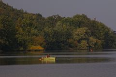 frühherbstliche Seeidylle