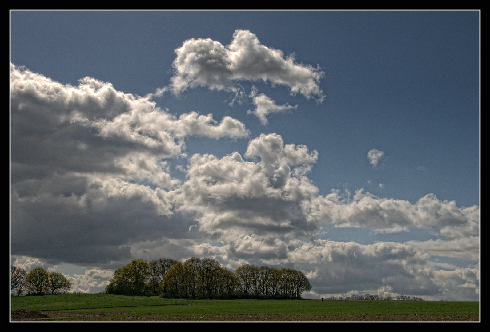 Frühjahrs-Wolken