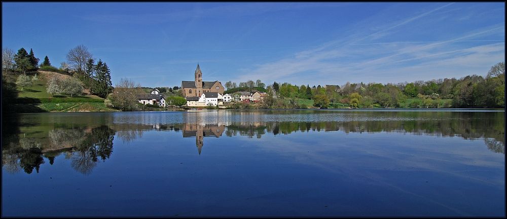 Frühling am Maar IV