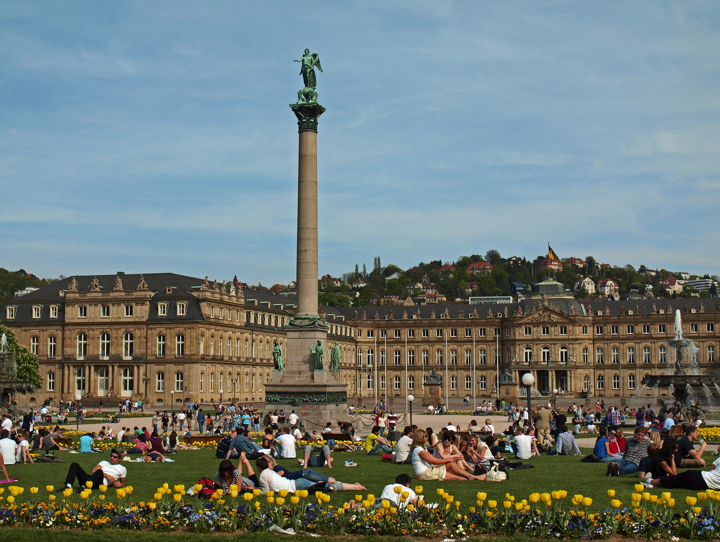 Frühling am Schlossplatz