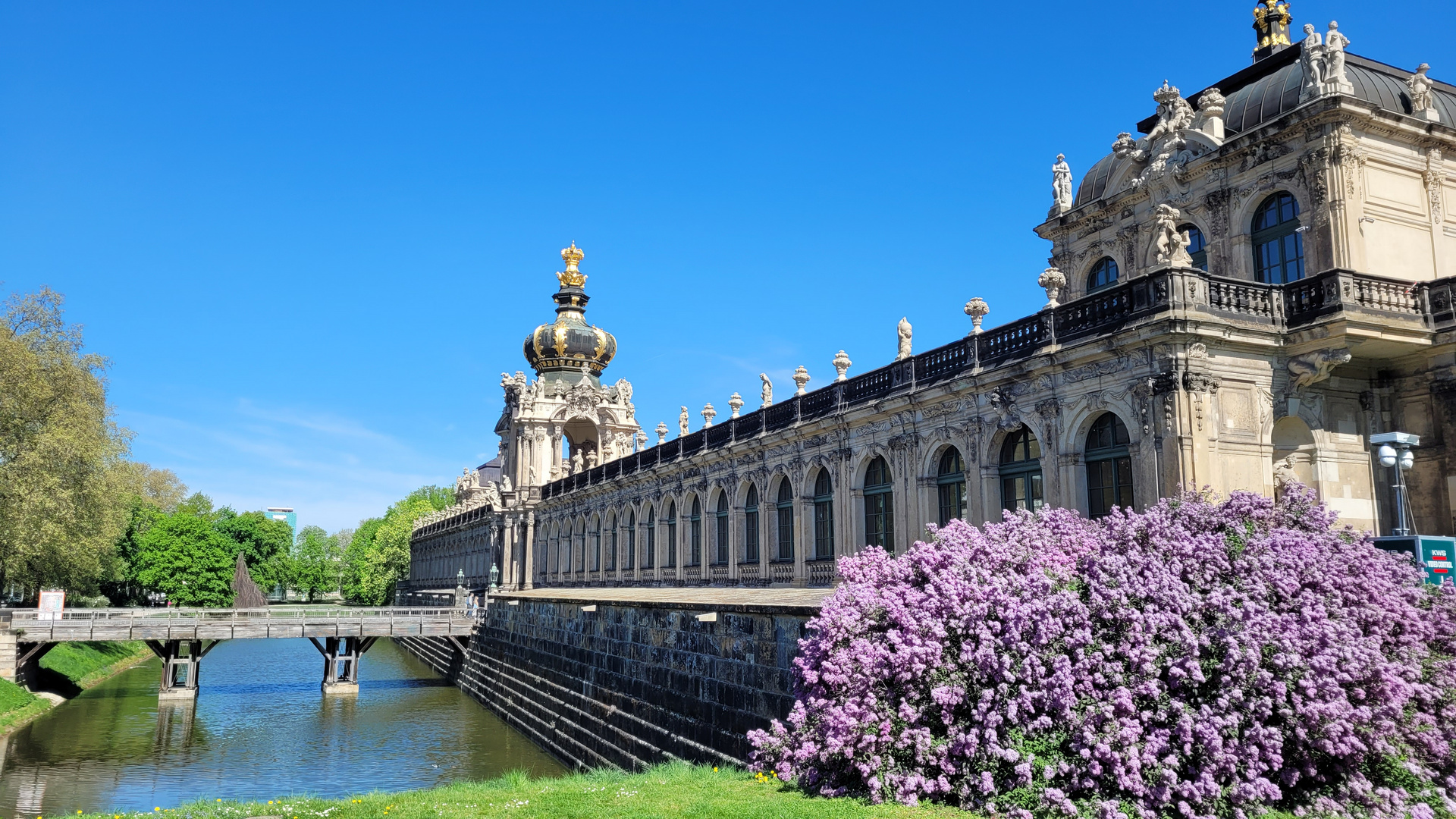 Frühling am Zwinger in Dresden