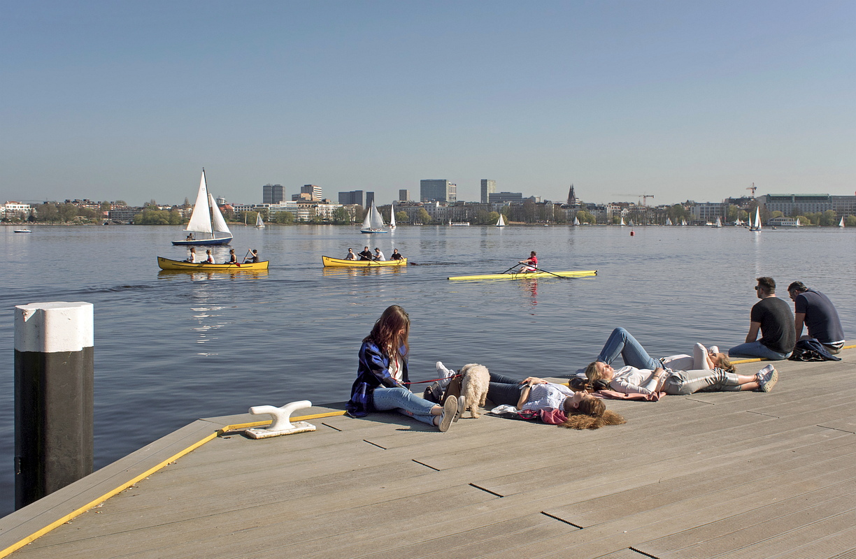 Frühling an der Außenalster