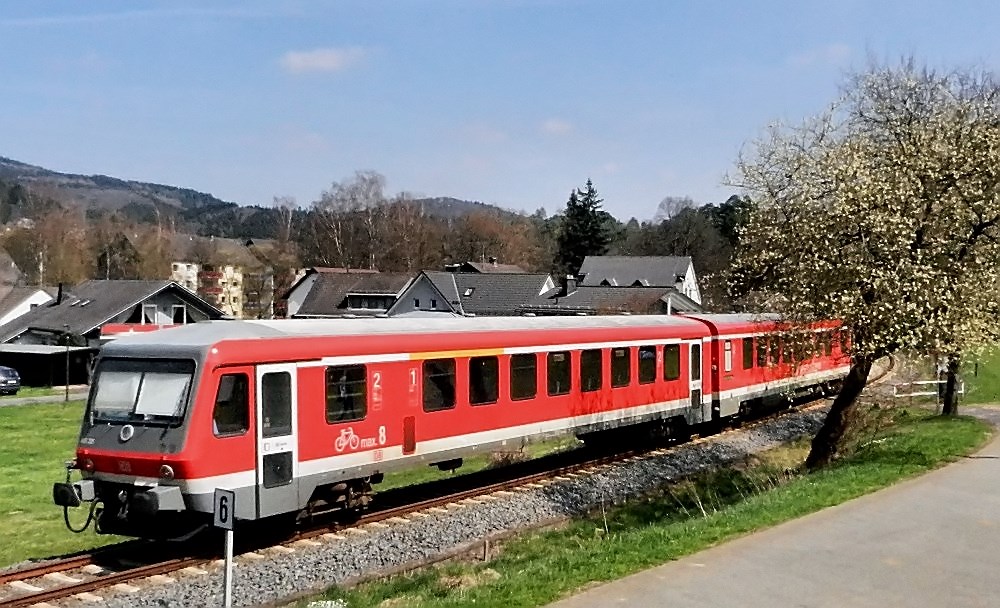 Frühling an der Bahnstrecke Marburg - Bad Laasphe