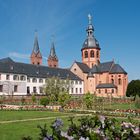 Frühling im Klostergarten