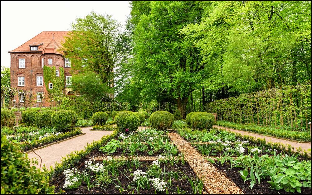 Frühling im Schlossgarten Agathenburg Foto & Bild landschaft