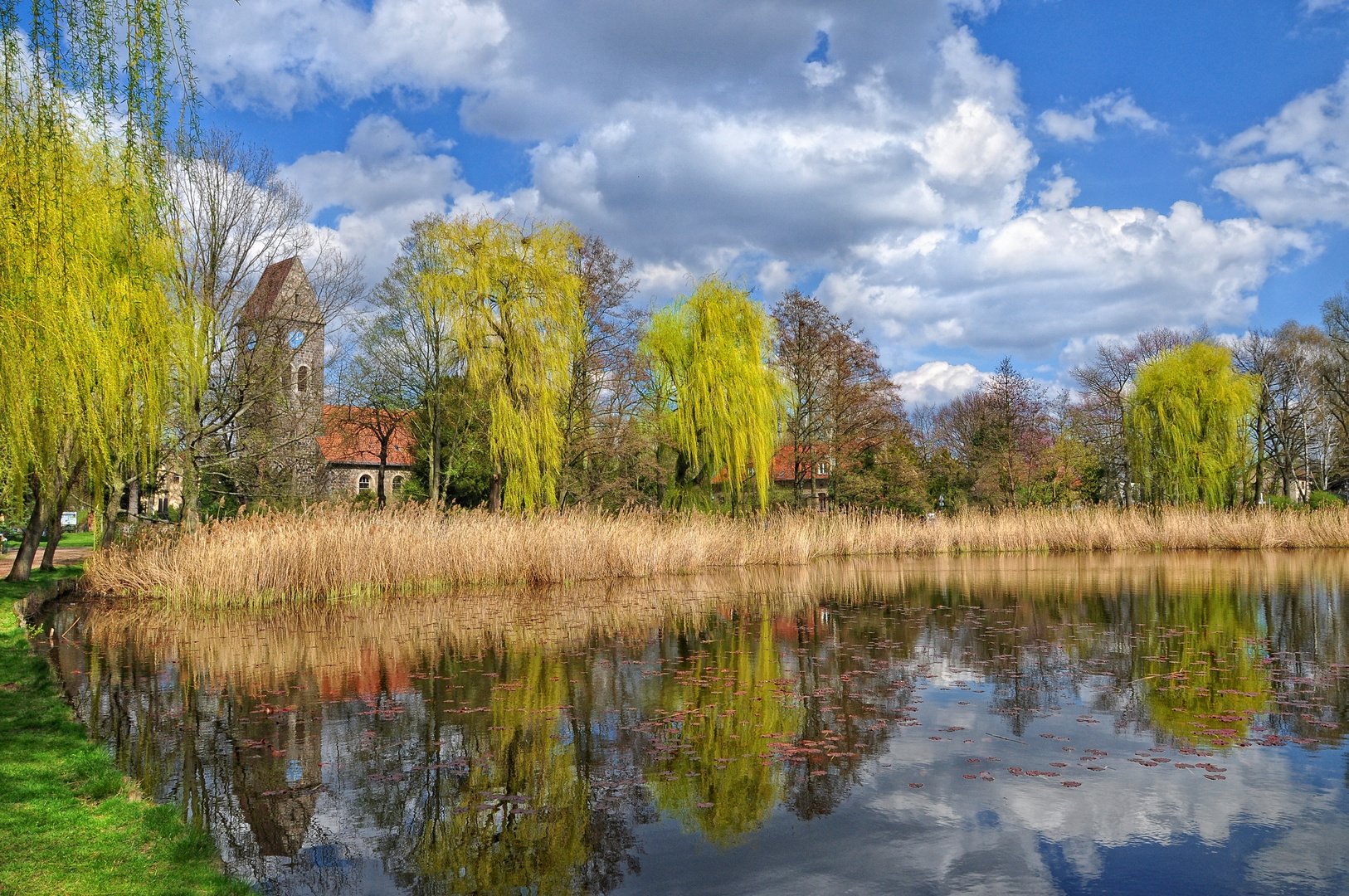 Frühling in Berlin / Alt- Lichtenrade......