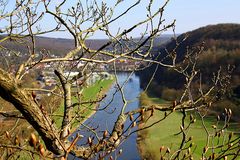 Frühling über der Weser