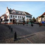 Frühlingsabend am Marktplatz von Deidesheim