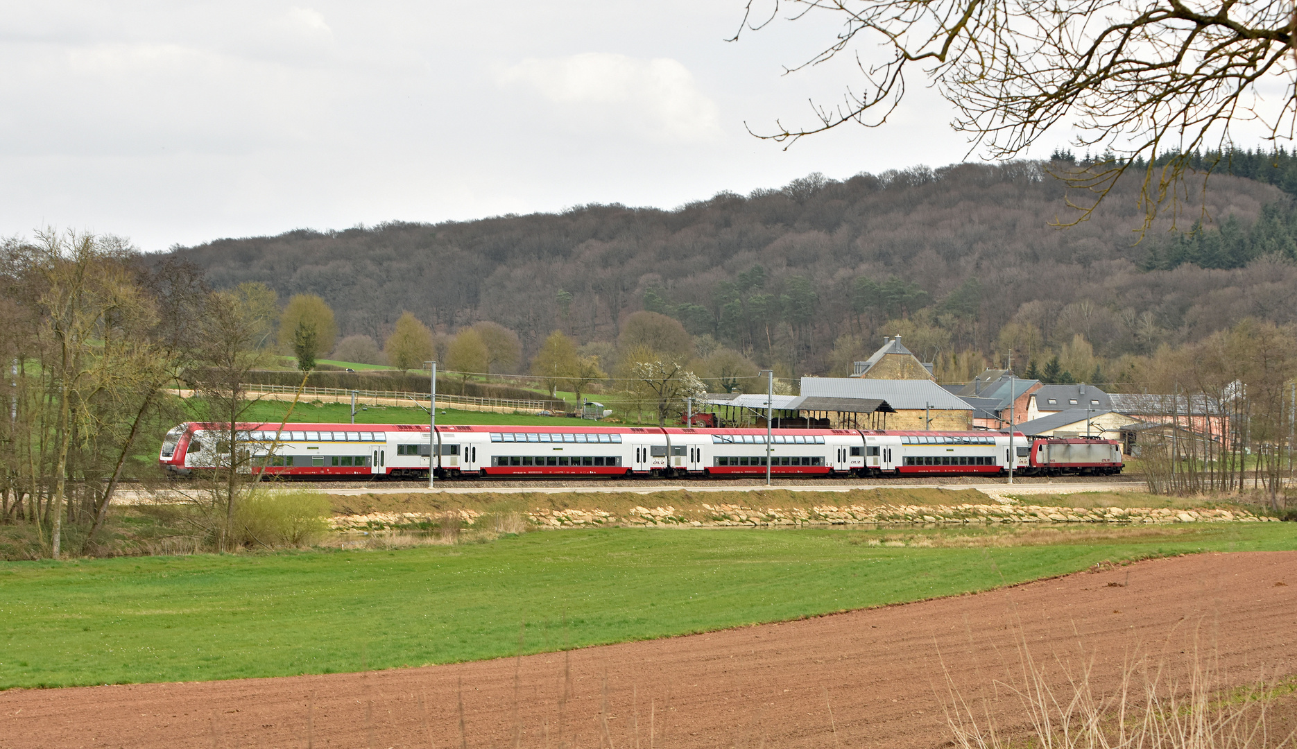 Frühlingsanfang im Alzettetal