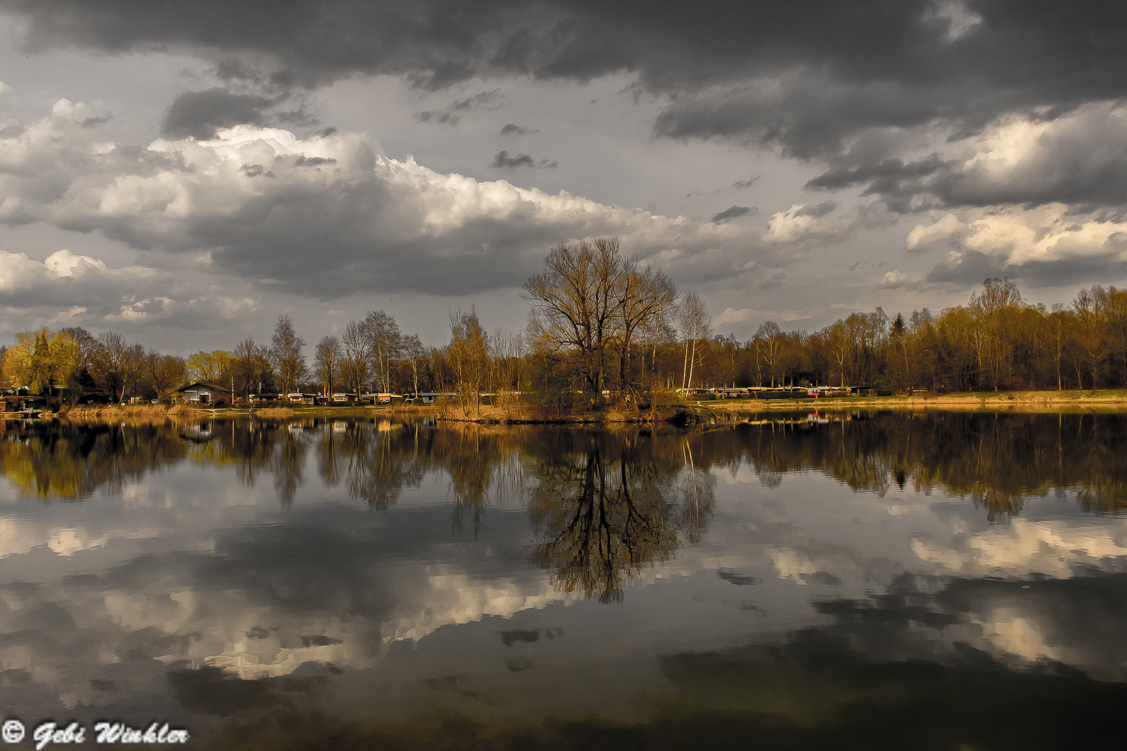 Frühlingsbeginn am Erlensee