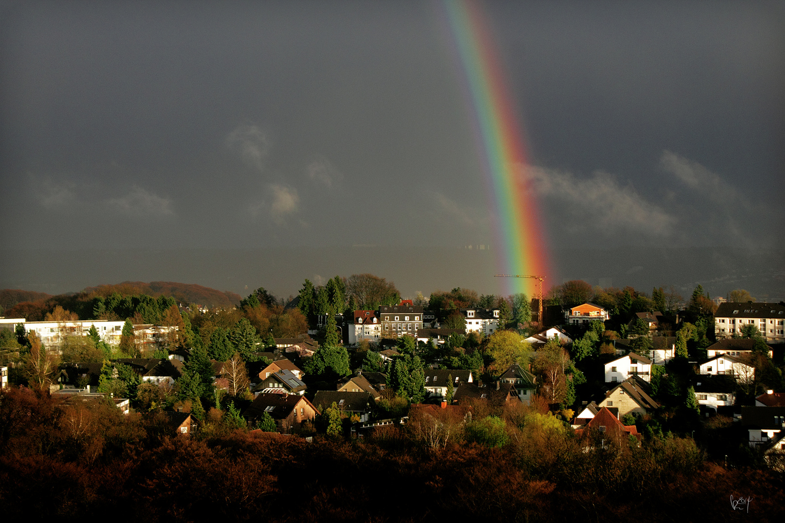 Frühlingsfarbeinschlag über Wuppertal