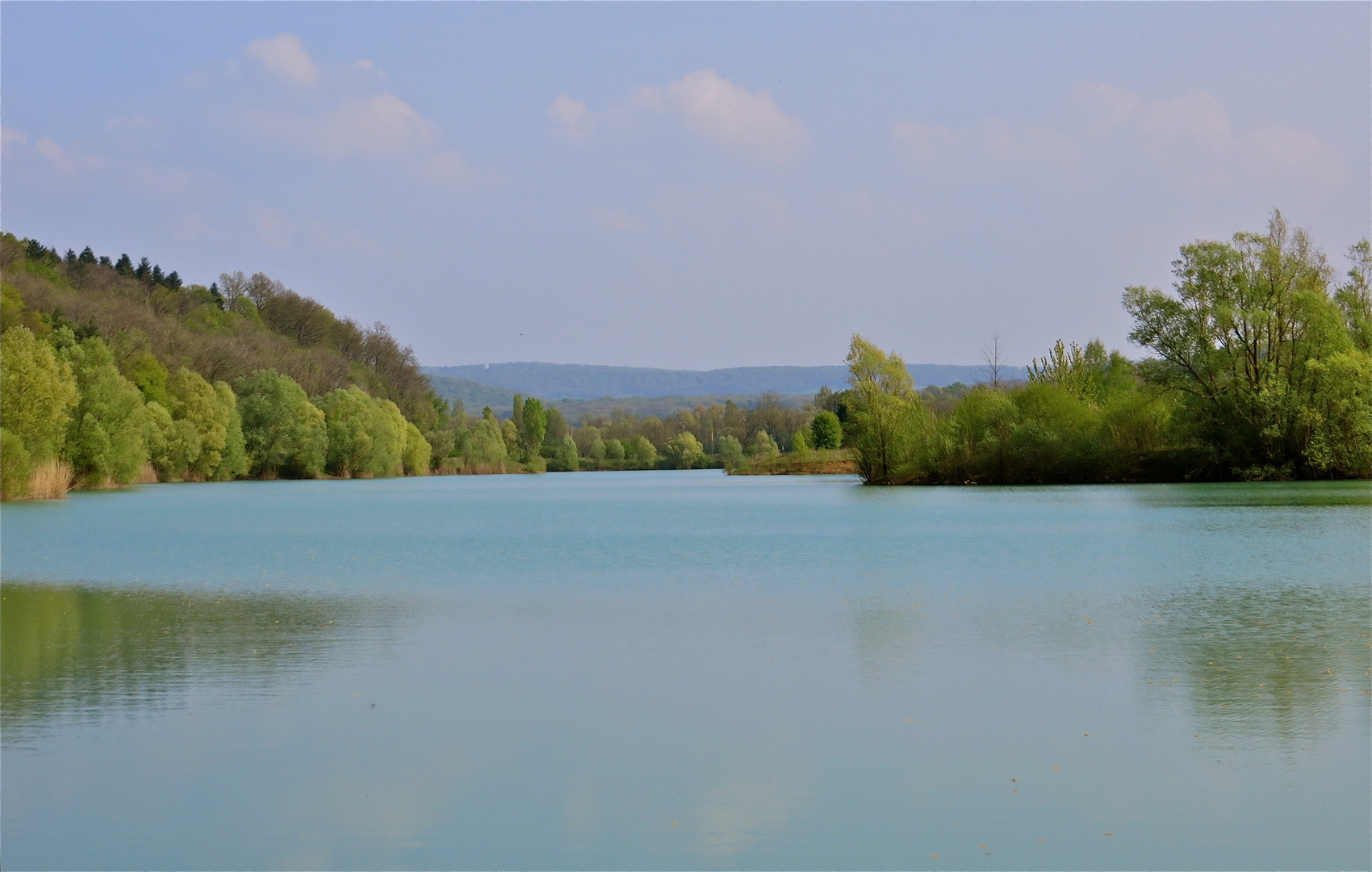 ... Frühlingsfarben am See !!!...