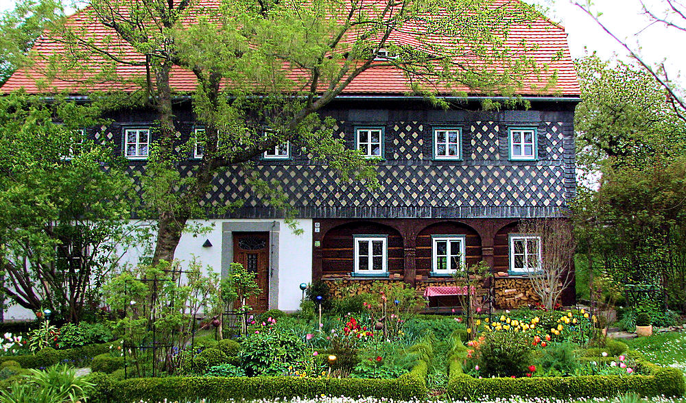 Frühlingsgarten in Obercunnersdorf Lausitz