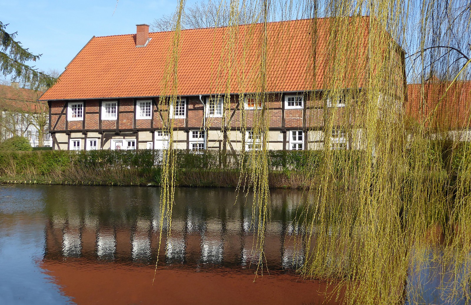 Frühlingshafte Frische auf dem Lande