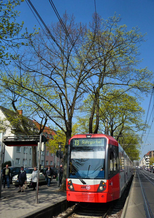 Frühlingshafter Kölner Bahnverkehr